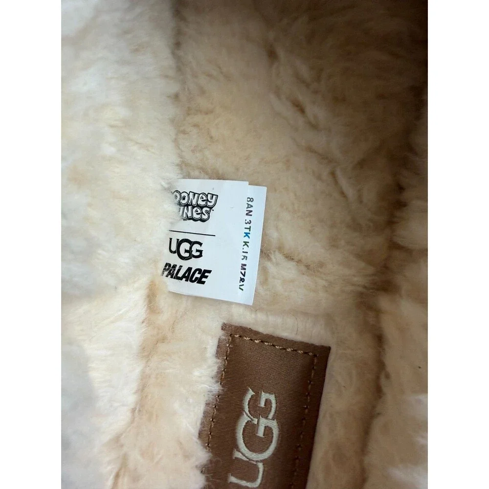 Palace x UGG Tasman Slipper Looney Tunes Size 10 Tasman